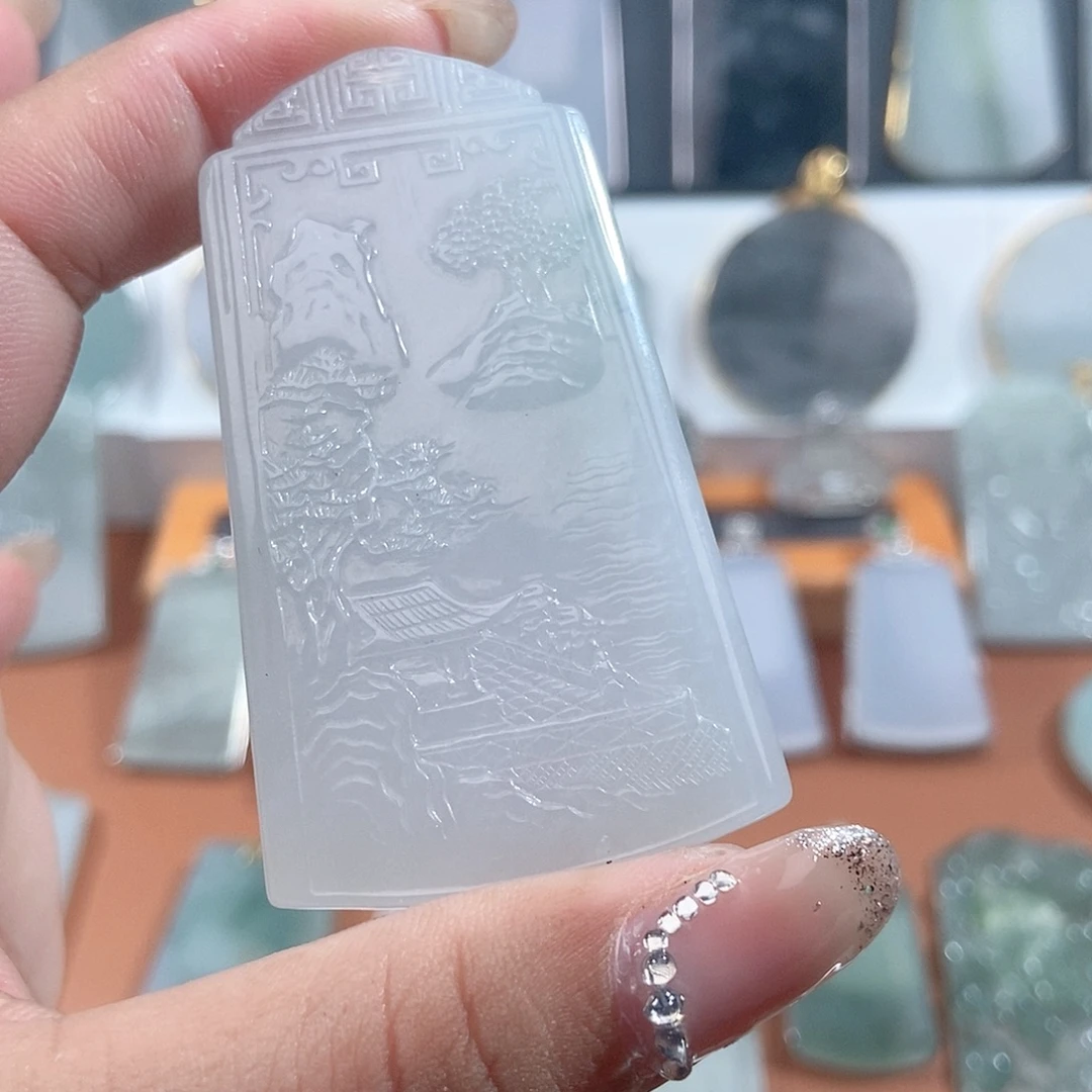 吊坠(不含链)未镶嵌翡翠