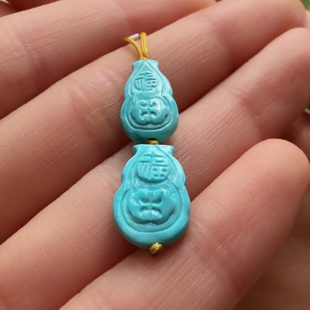 绿松石未镶嵌颈饰