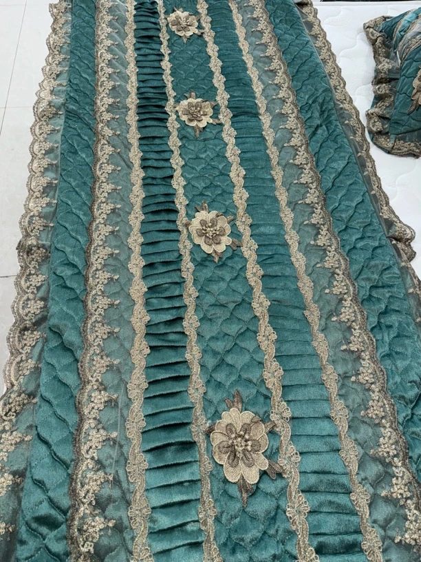 Yikandaz绿色金丝绒褥子