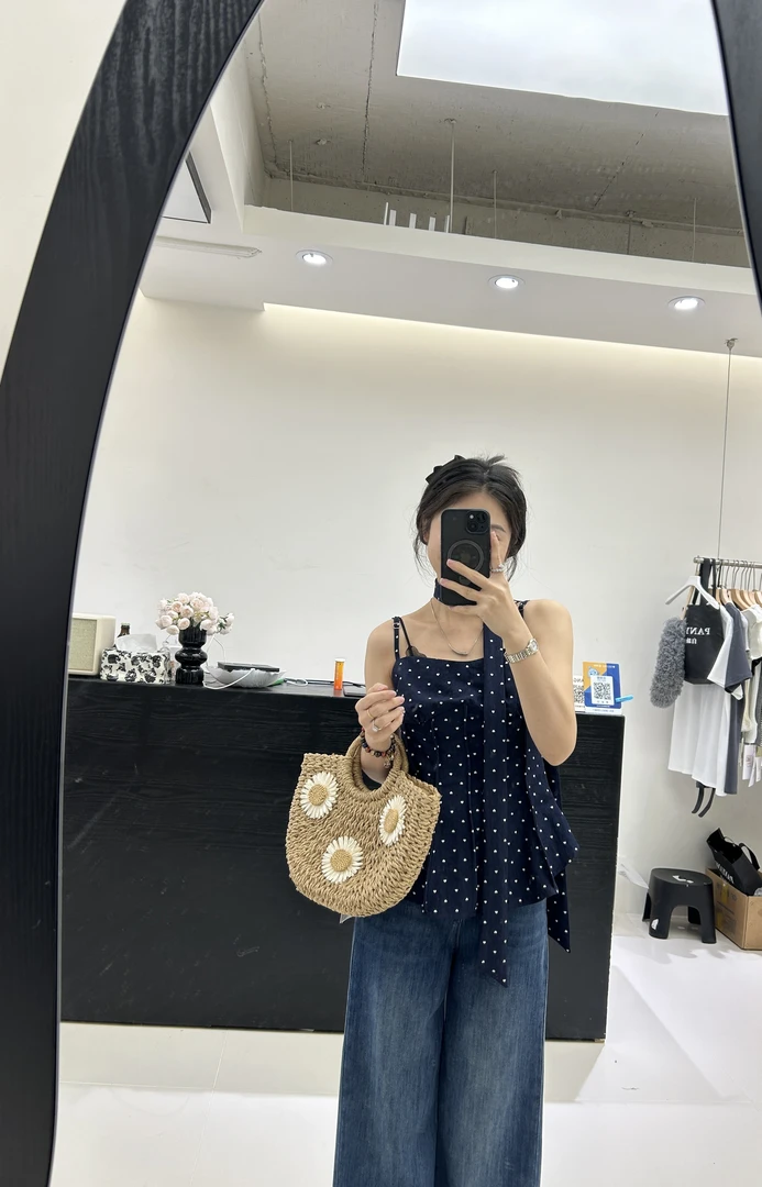 【慢发酵】          波点吊带小衫                         23128