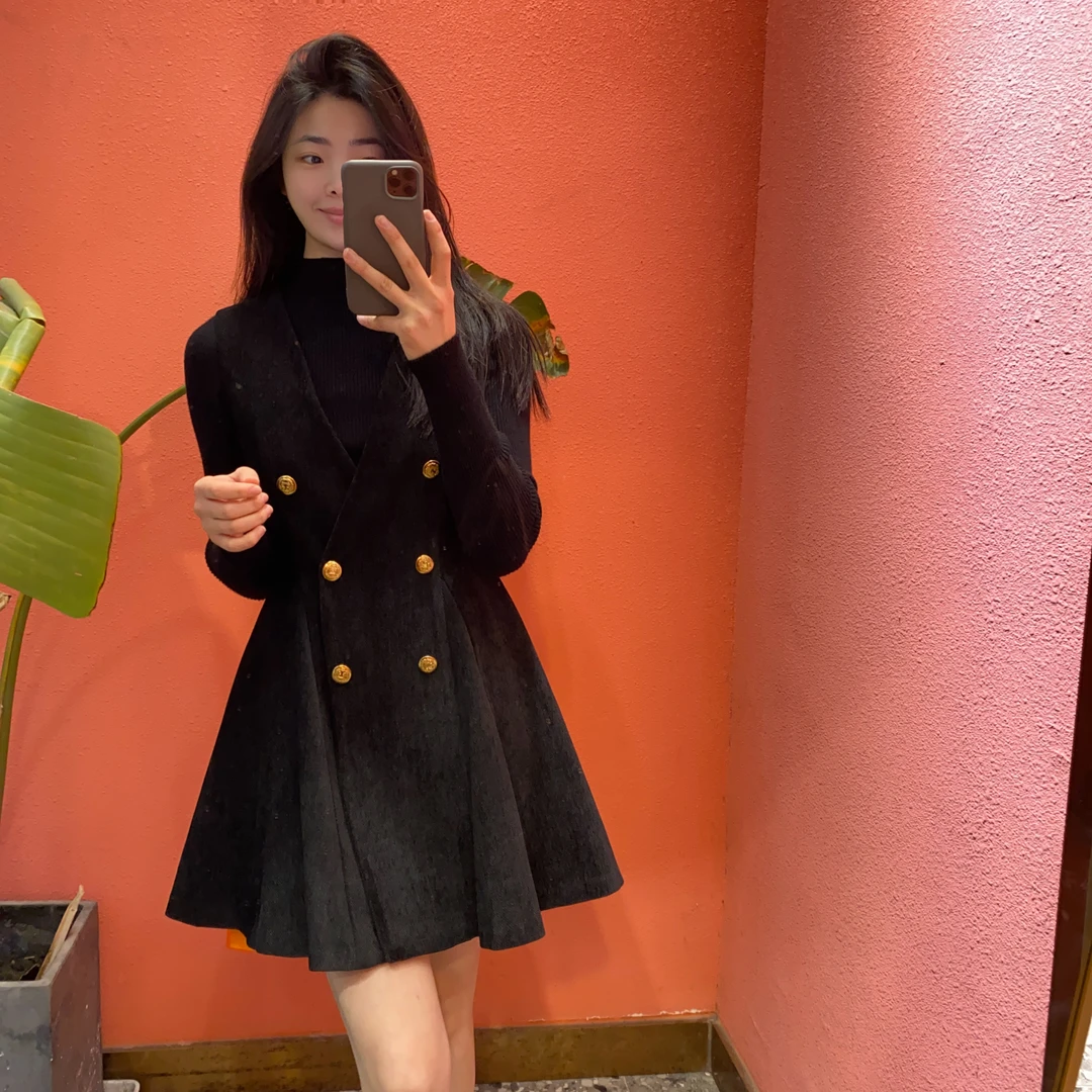 （默茗服装）金扣马甲连衣裙两件套