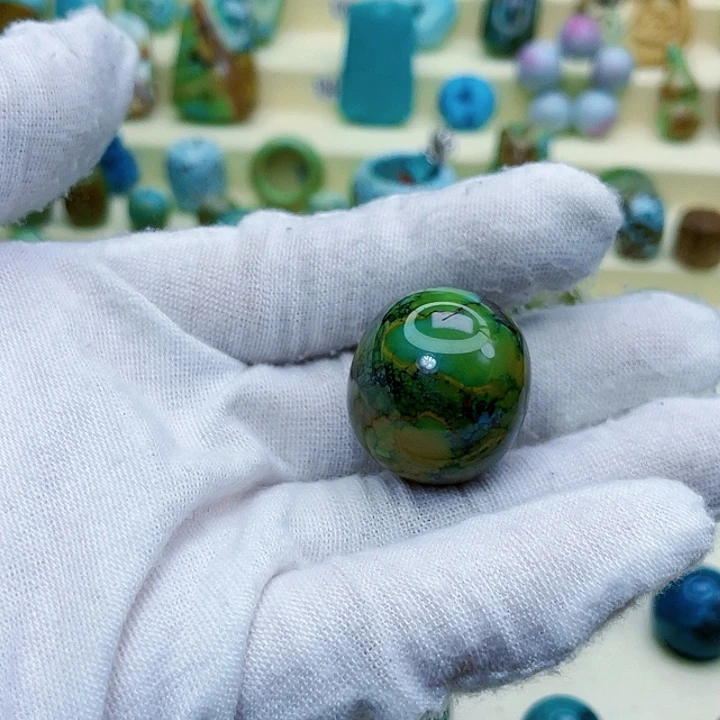 绿松石颈饰未镶嵌竹*