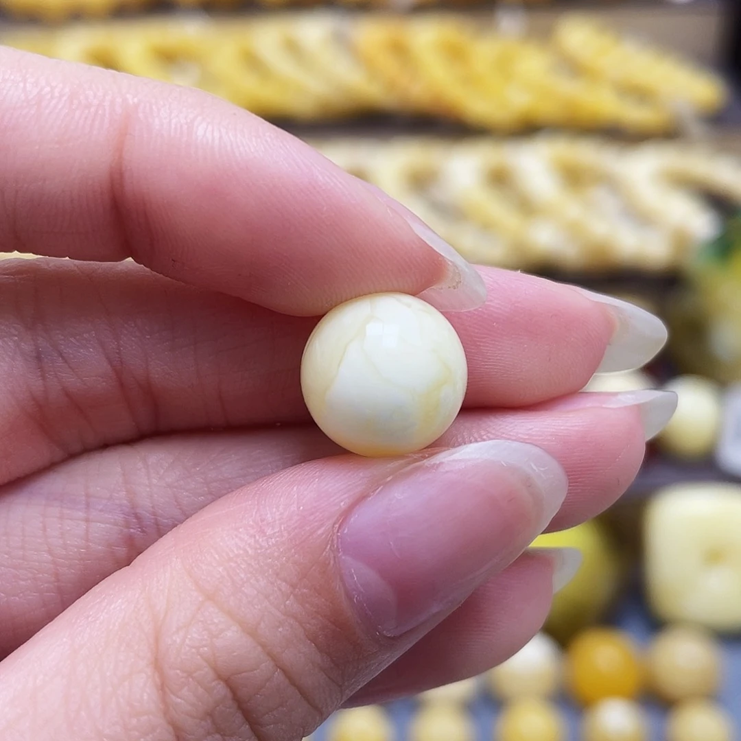 未镶嵌蜜蜡裸石12.1mm圆珠皮色