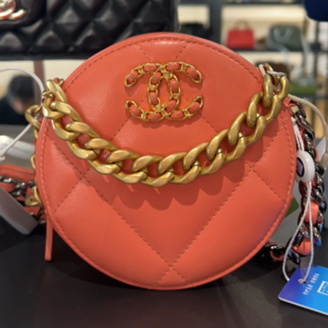 95新 Chanel/香奈儿 金扣圆饼包单肩包潮流小包
