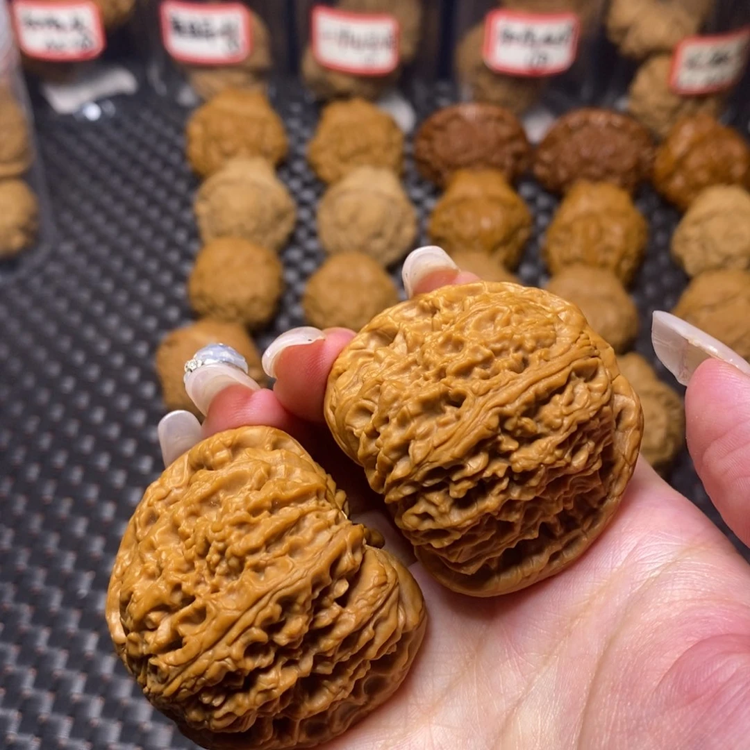 文玩核桃吊坠南疆石46