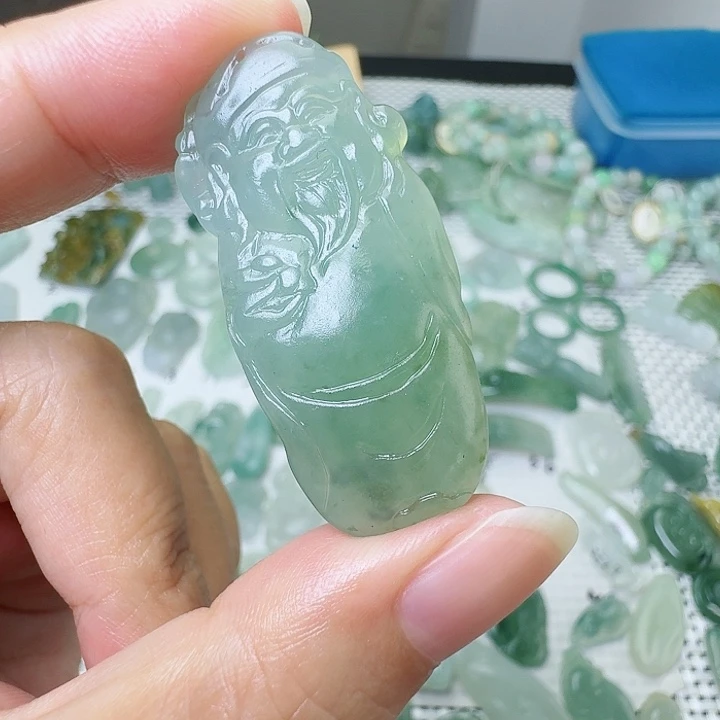 尊***请未镶嵌定制翡翠挂件