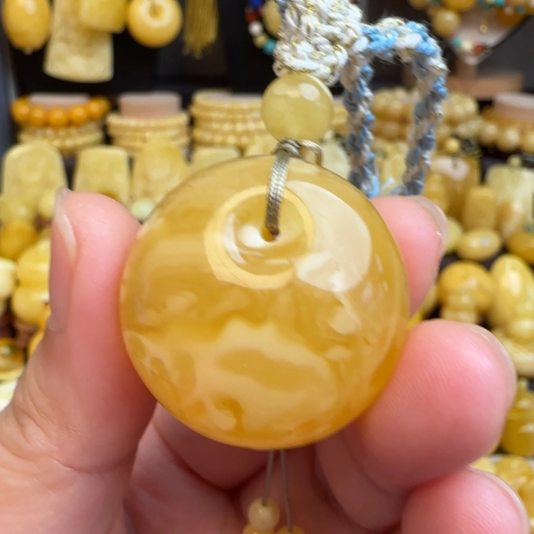 琥珀未镶嵌套链天然溶洞妖花蜜蜡公主扣