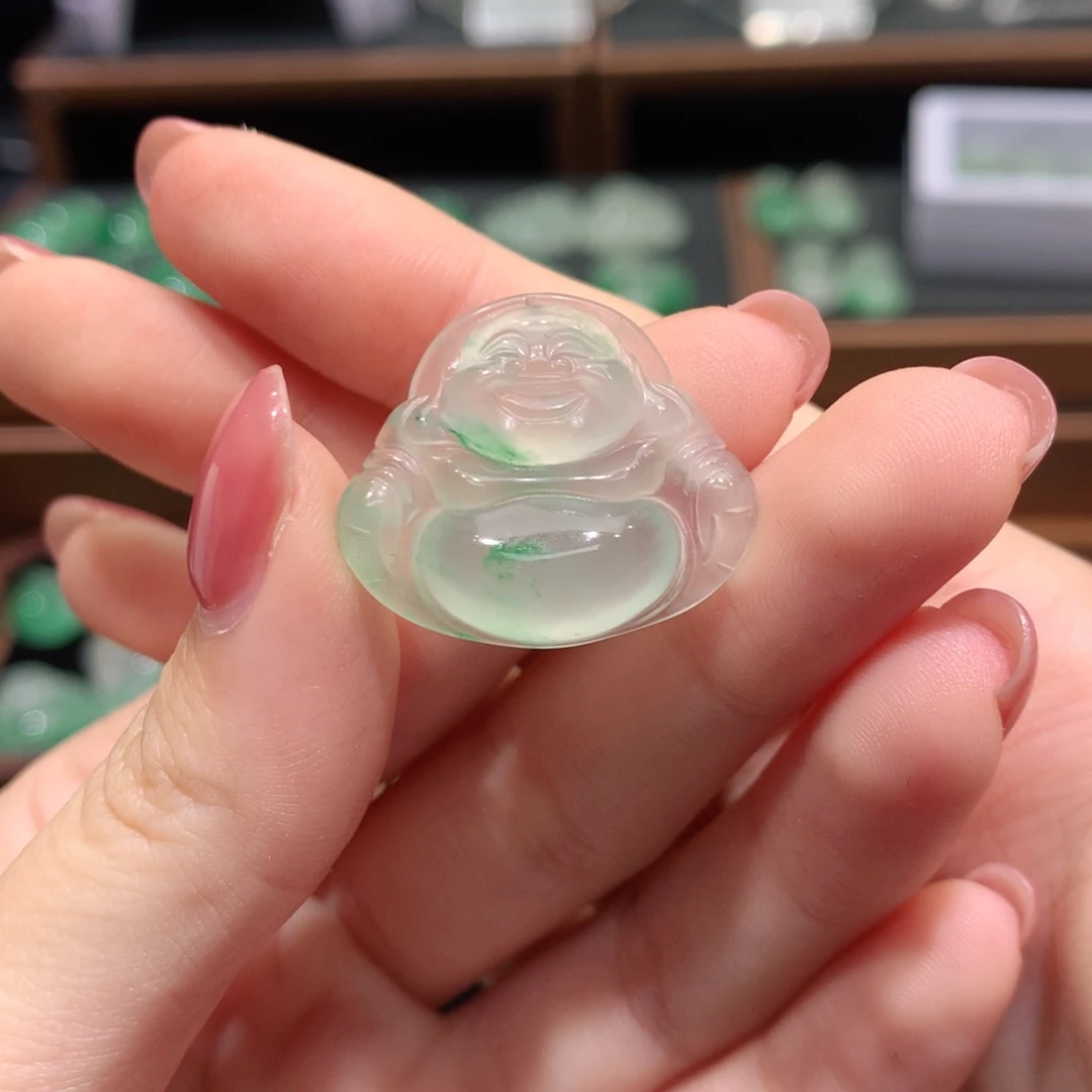 石英质玉（非洲翠）未镶嵌颈饰君*佛公