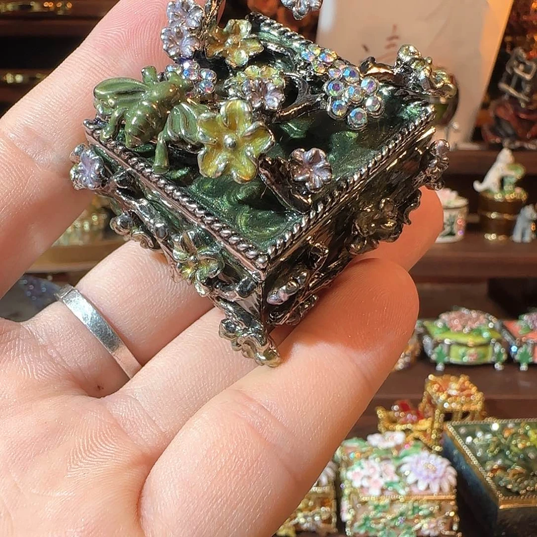 手工制品请勿吹毛求疵