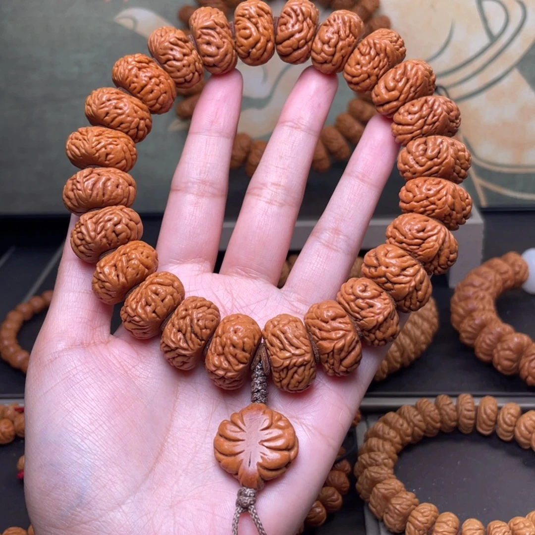 蚂***哥桃核吊坠22麒麟纹