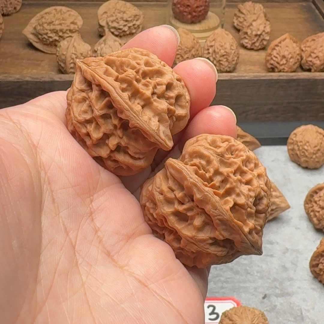 文玩核桃吊坠太行龙纹【3609】