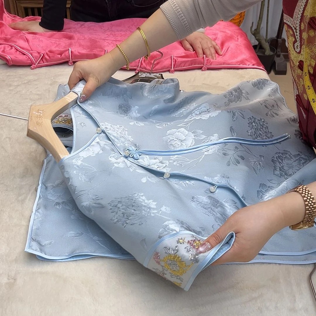刺绣杭罗衣均码透气成衣胸围102