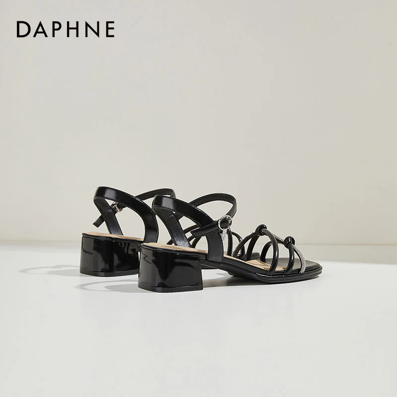 达芙妮粗跟露趾沙滩鞋女夏季新款淑女风简约时尚增高休闲百搭凉鞋