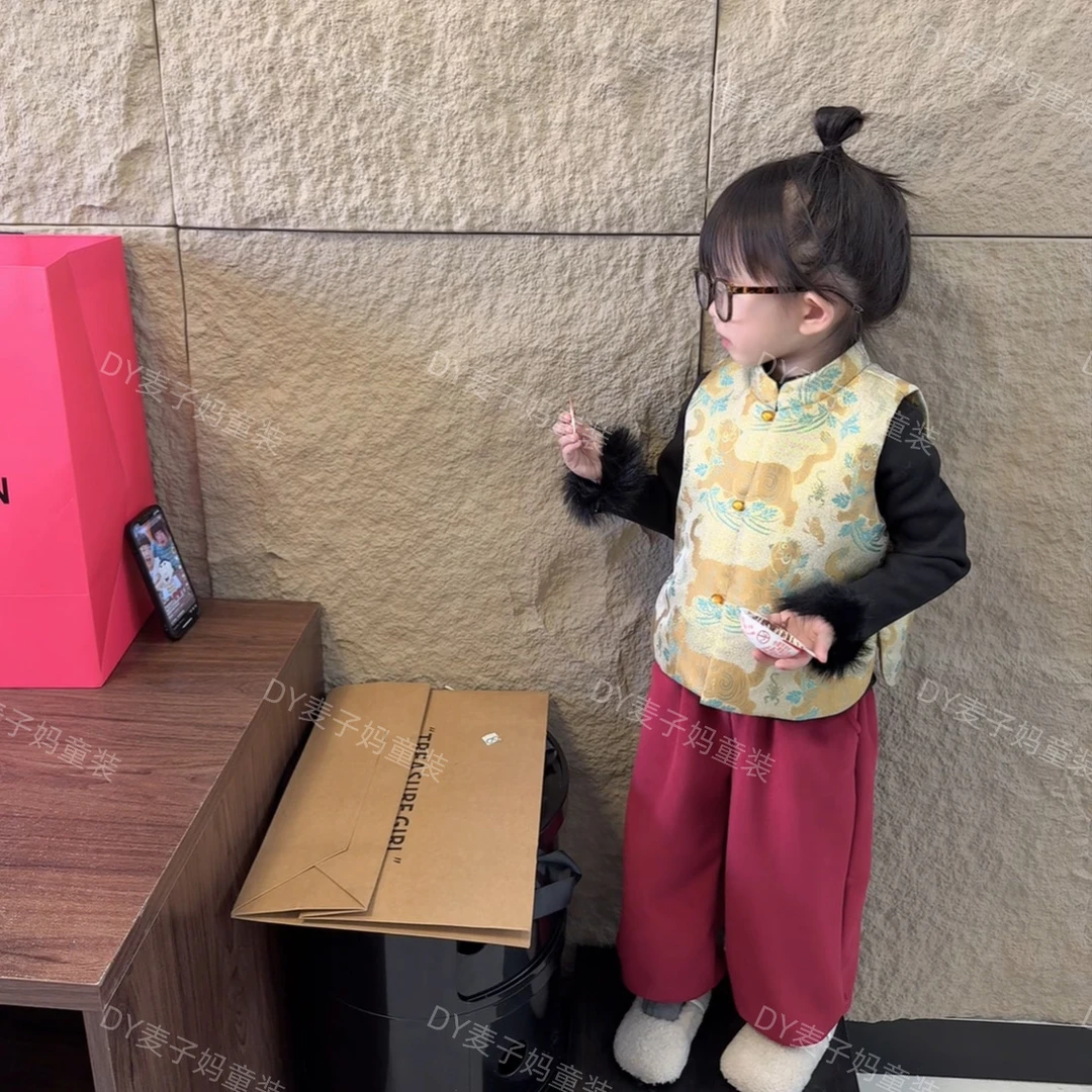 现货MZ.儿童冬季年款虎虎生威夹薄棉中式金色丝线提花马甲2028