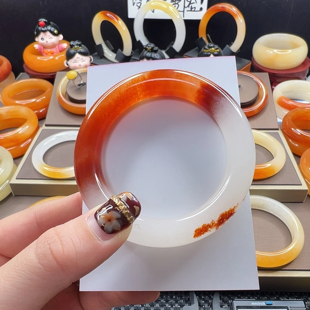 天***乐石英质玉（黄龙玉）未镶嵌手镯