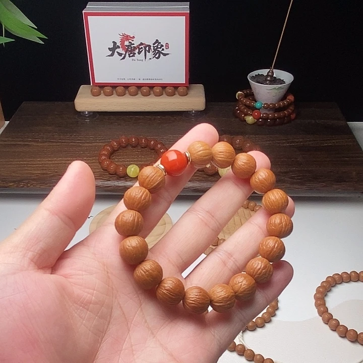 手串猴头核桃沧***笑今天