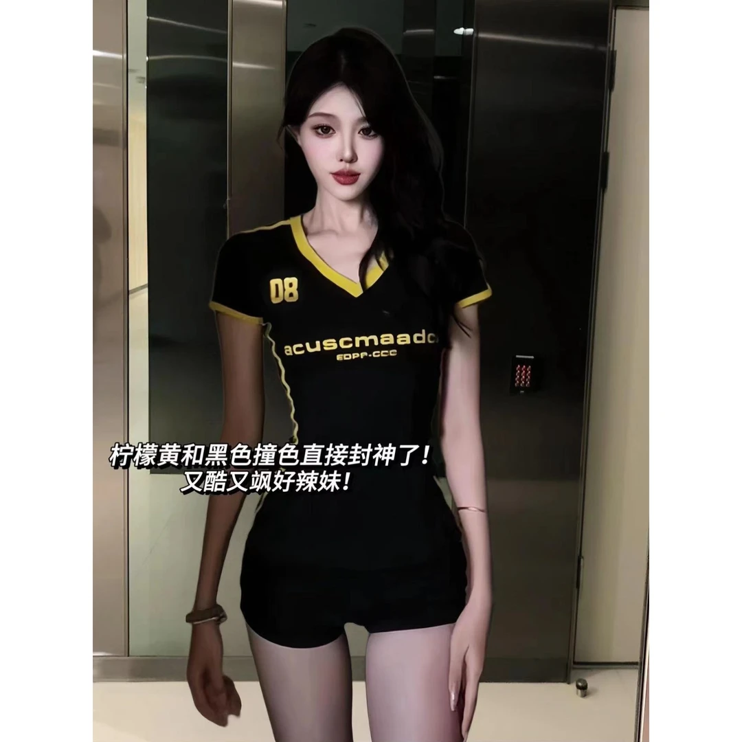 美式复古三条杠v领短袖t恤女夏季修身显瘦设计感别致短款百搭上衣