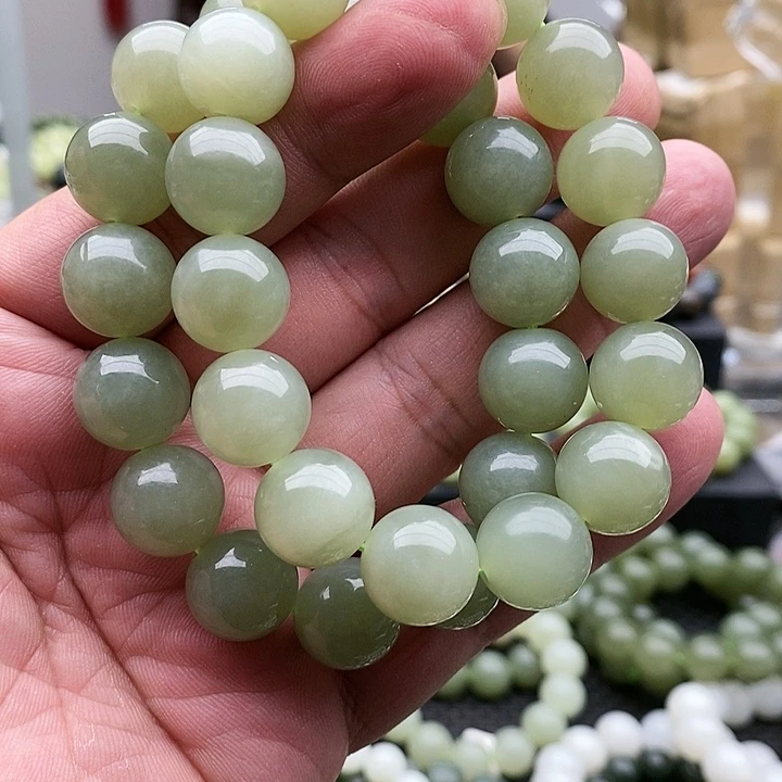 【闪购商品】未镶嵌手链和田玉14请水绿拍一发一