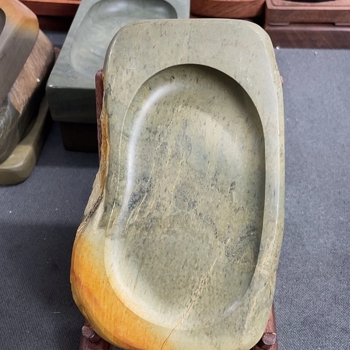广东肇庆原石端砚