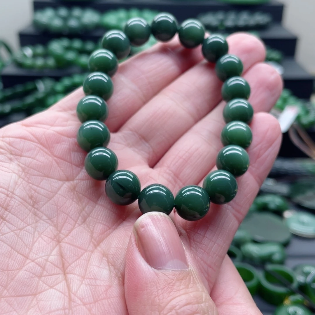 和田玉（碧玉）未镶嵌手链