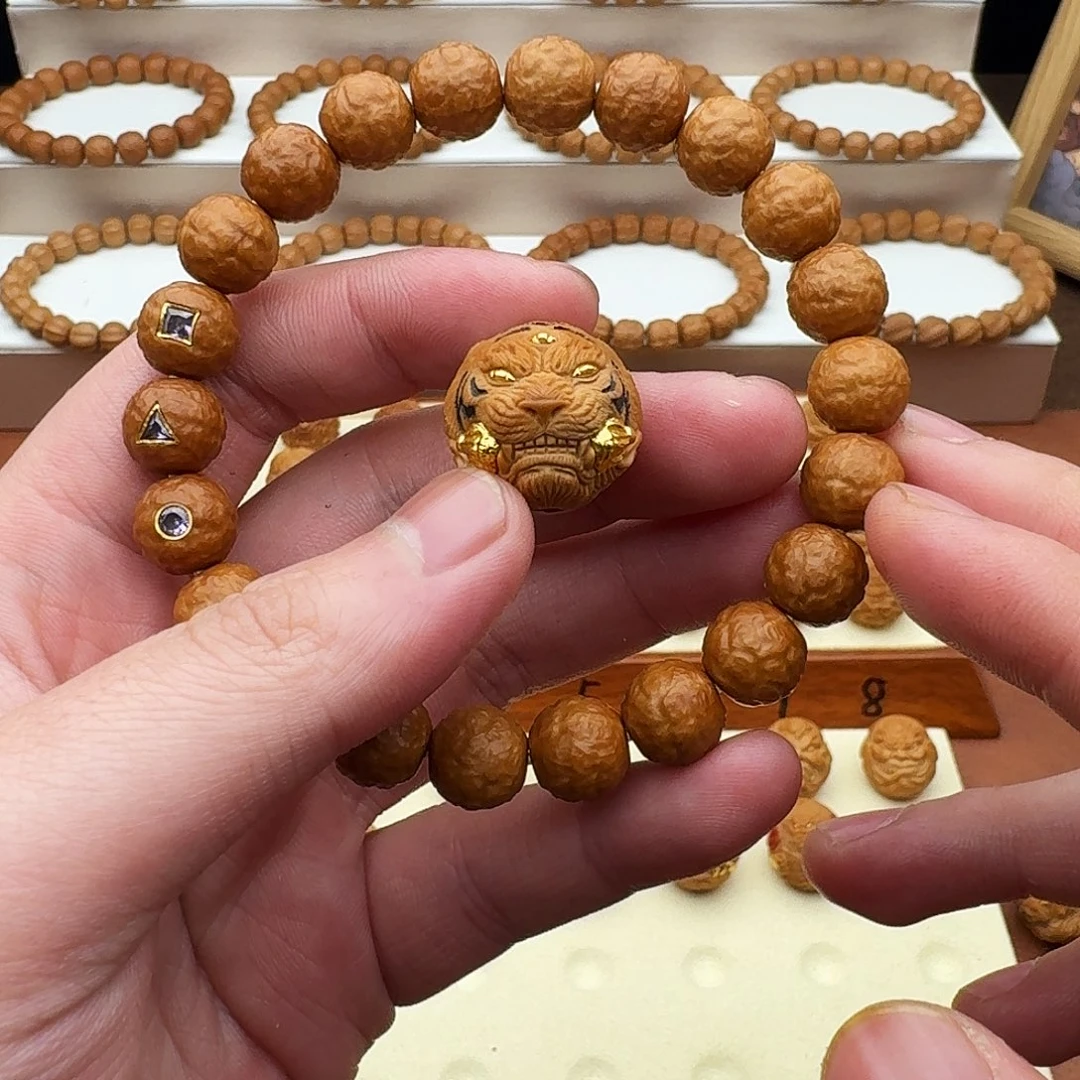 吊坠猴头核桃山君➕舍利