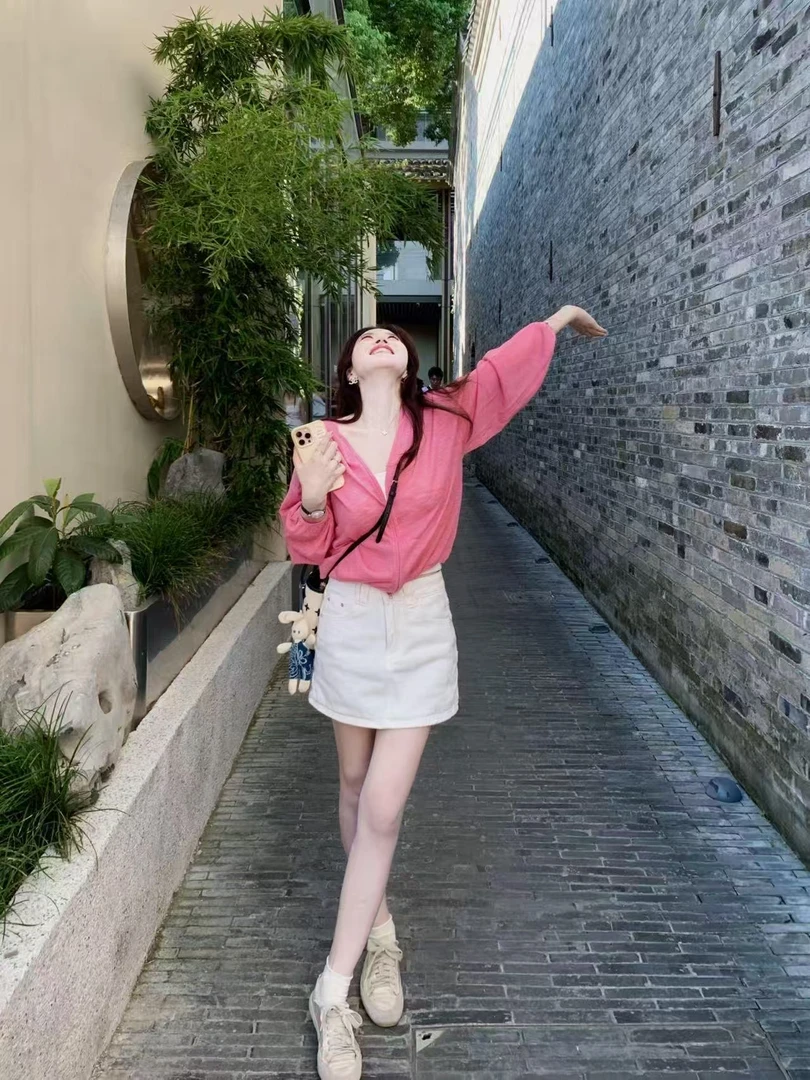 韩系连帽拉链针织开衫女2025秋季新款女设计感小众宽松百搭半裙