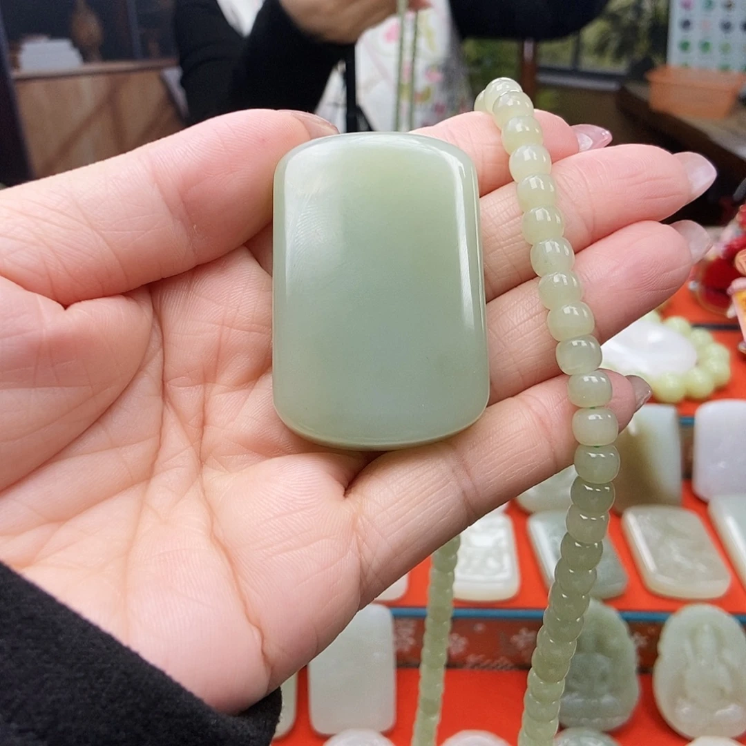 @***@和田玉未镶嵌颈饰