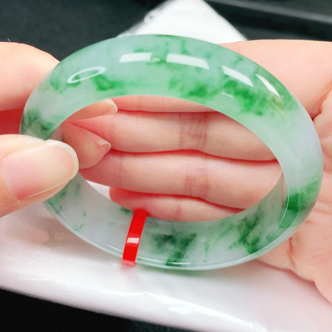 翡翠未镶嵌手镯53圈