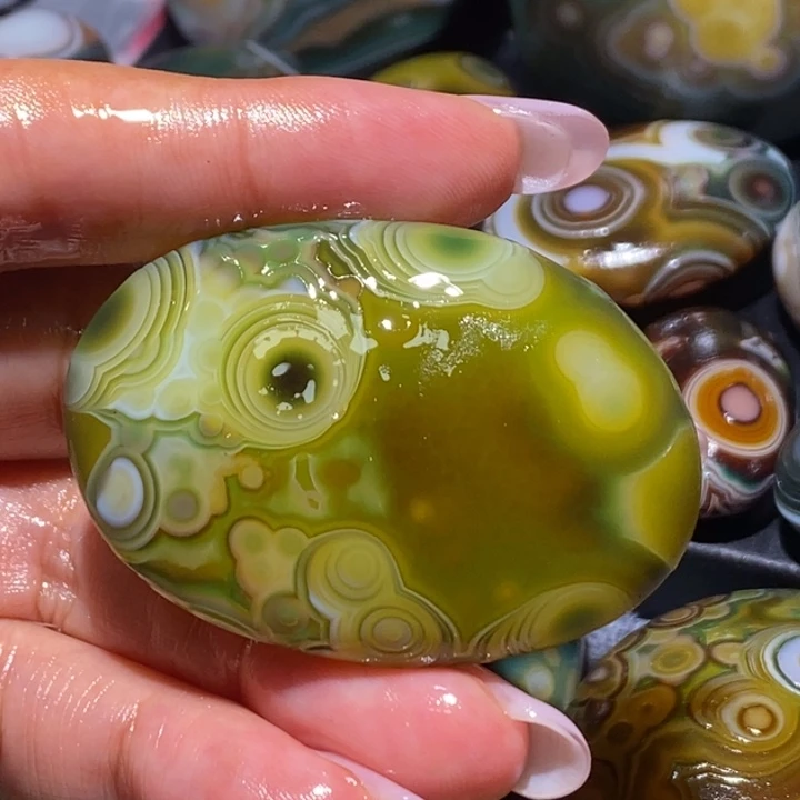 玛瑙/玉髓未镶嵌珠宝奇石83