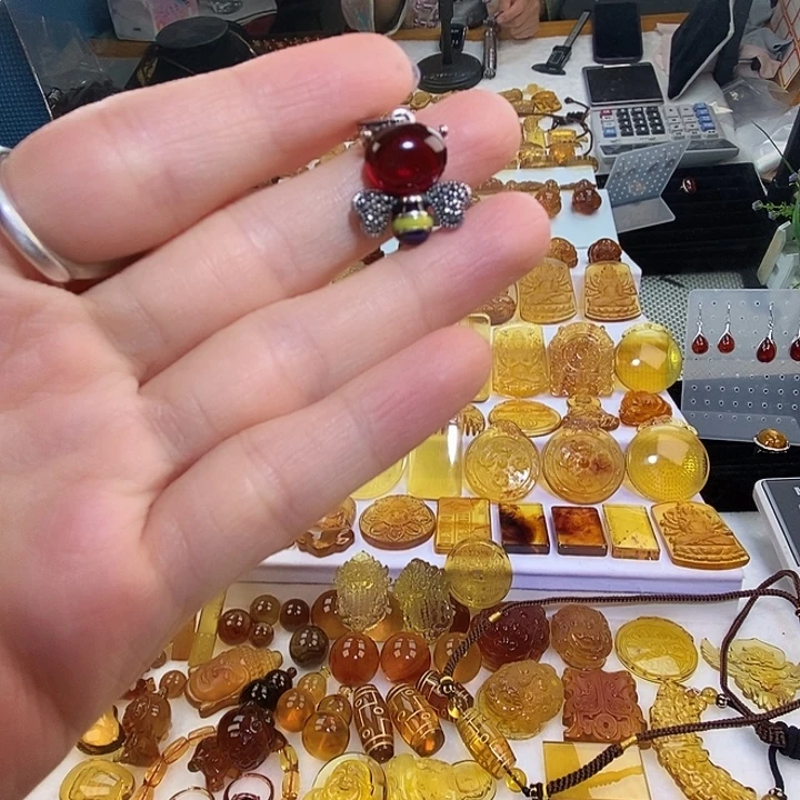 琥珀未镶嵌吊坠(不含链)天然缅甸琥珀血珀吊坠