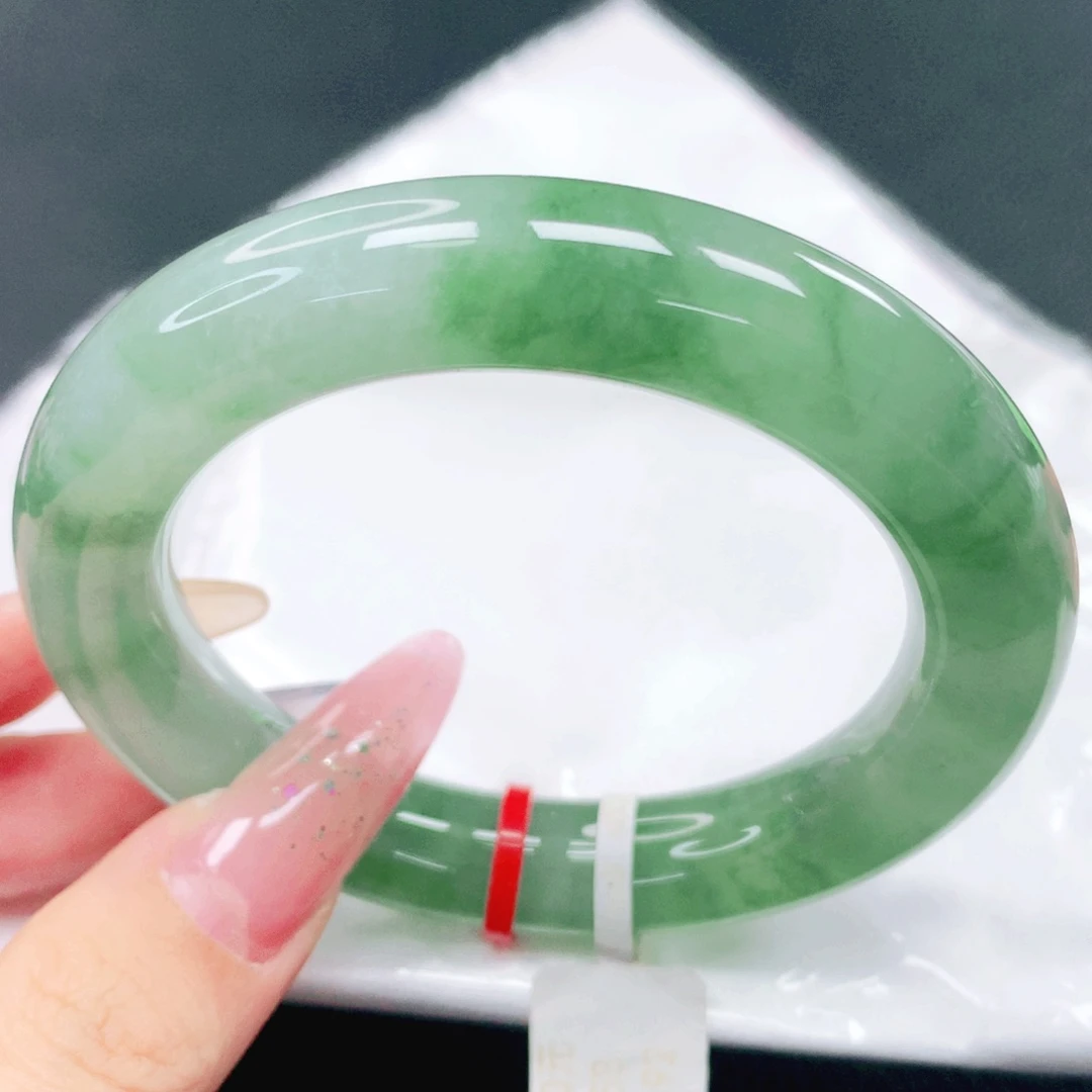 翡翠未镶嵌手镯53