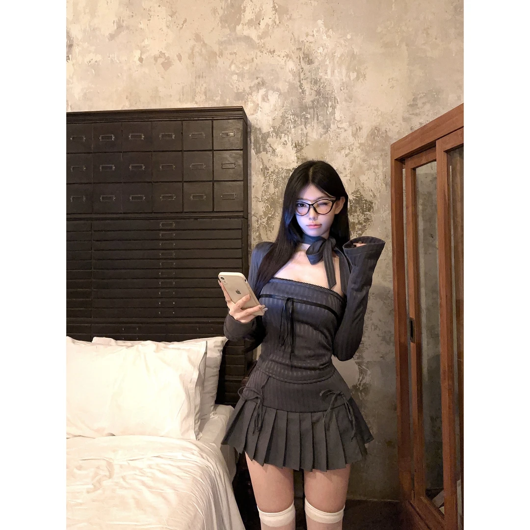 纯欲辣妹设计感修身显瘦抹胸短开衫套装女蝴蝶结高腰百褶裙两件套