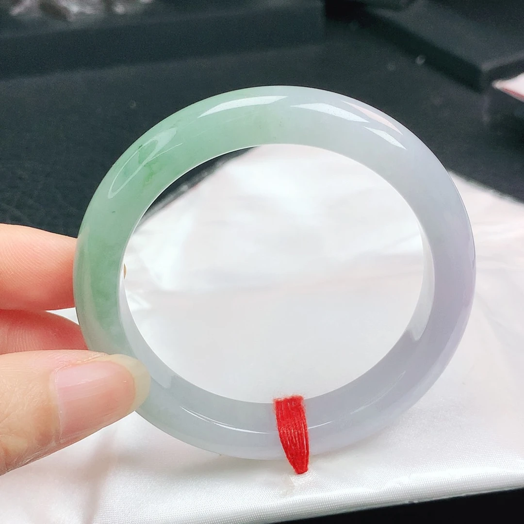 翡翠手镯未镶嵌正