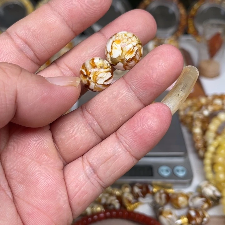 夕***阳琥珀未镶嵌裸石42号