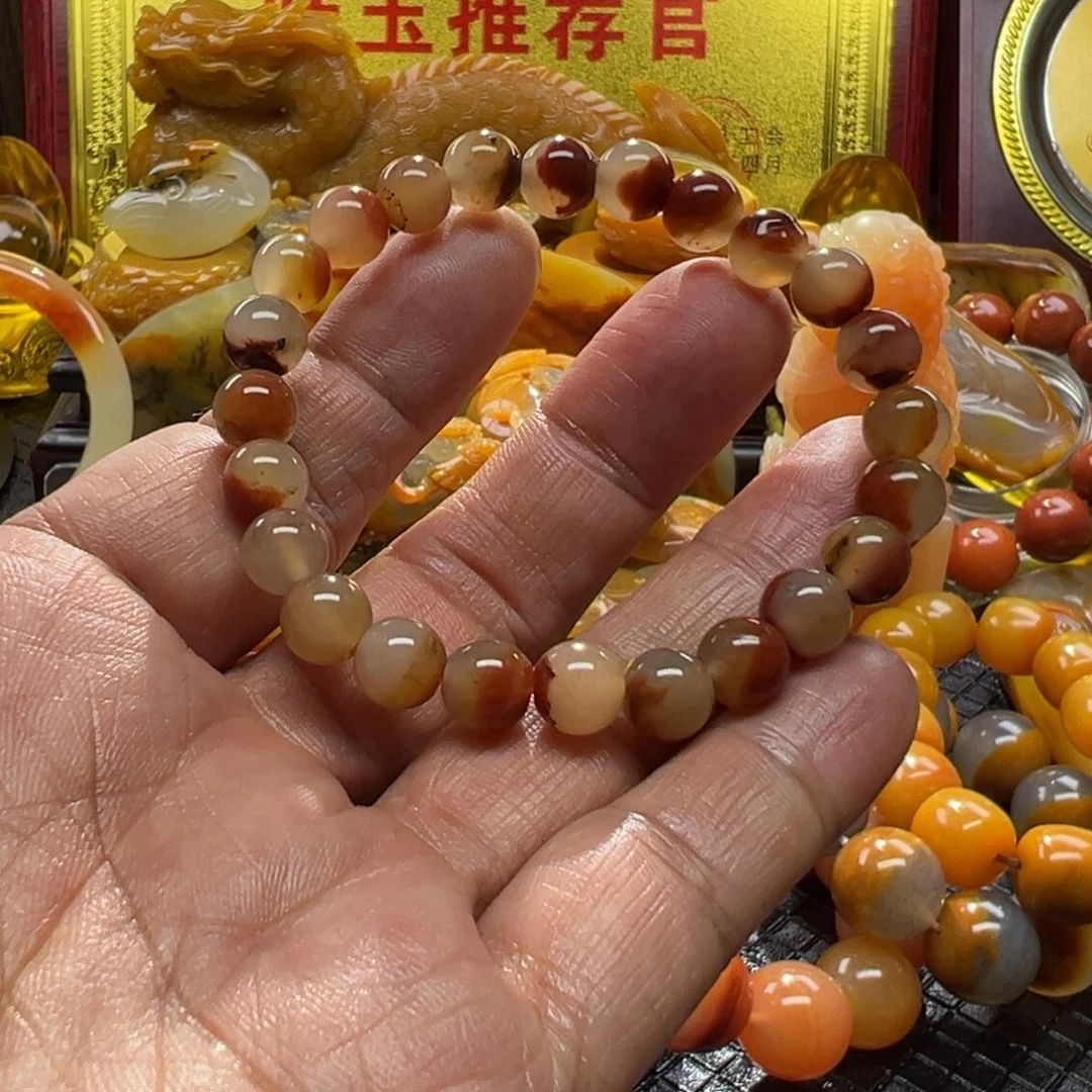 石英质玉未镶嵌颈饰