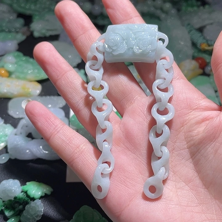 颈饰未镶嵌翡翠天