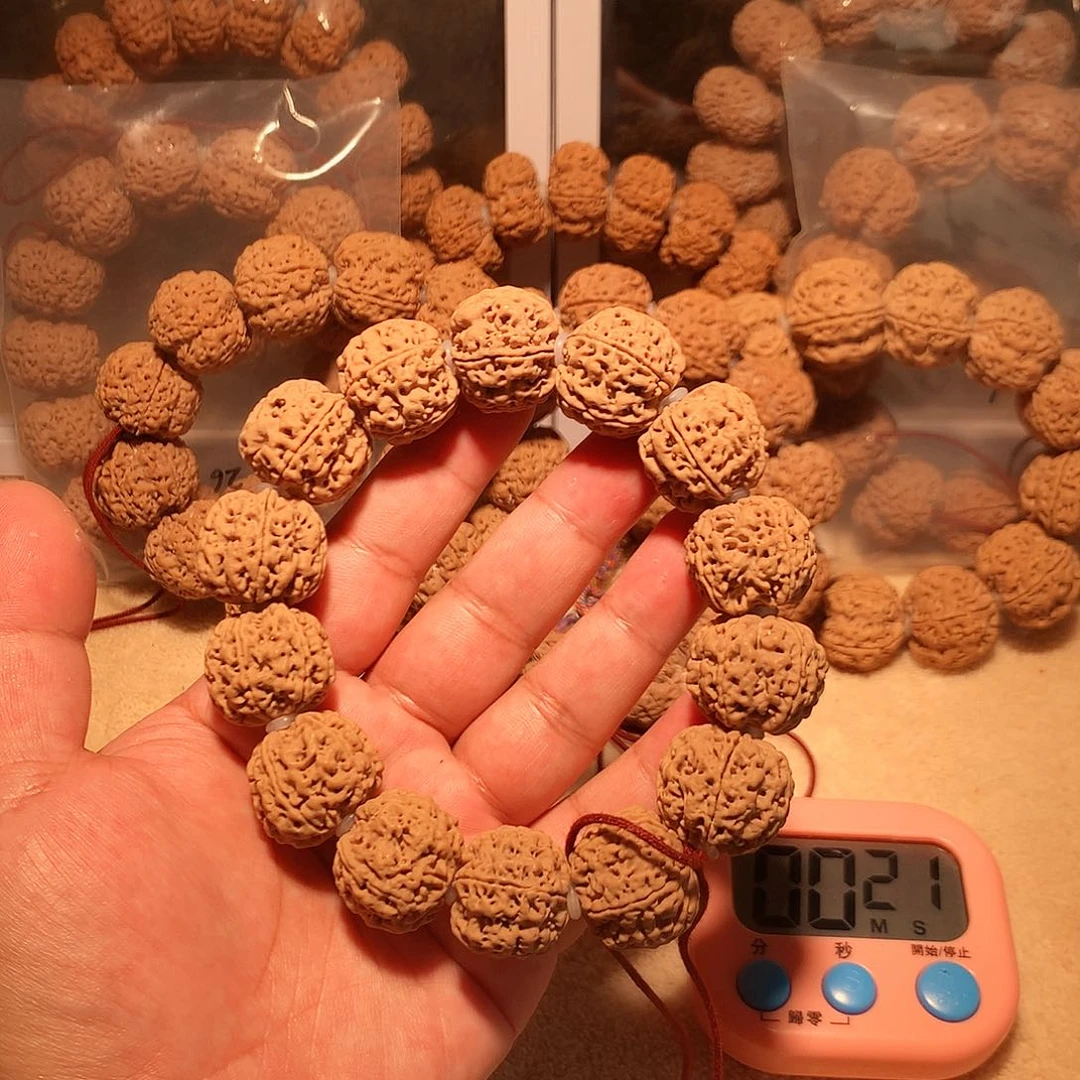 金刚菩提吊坠包*凹3。