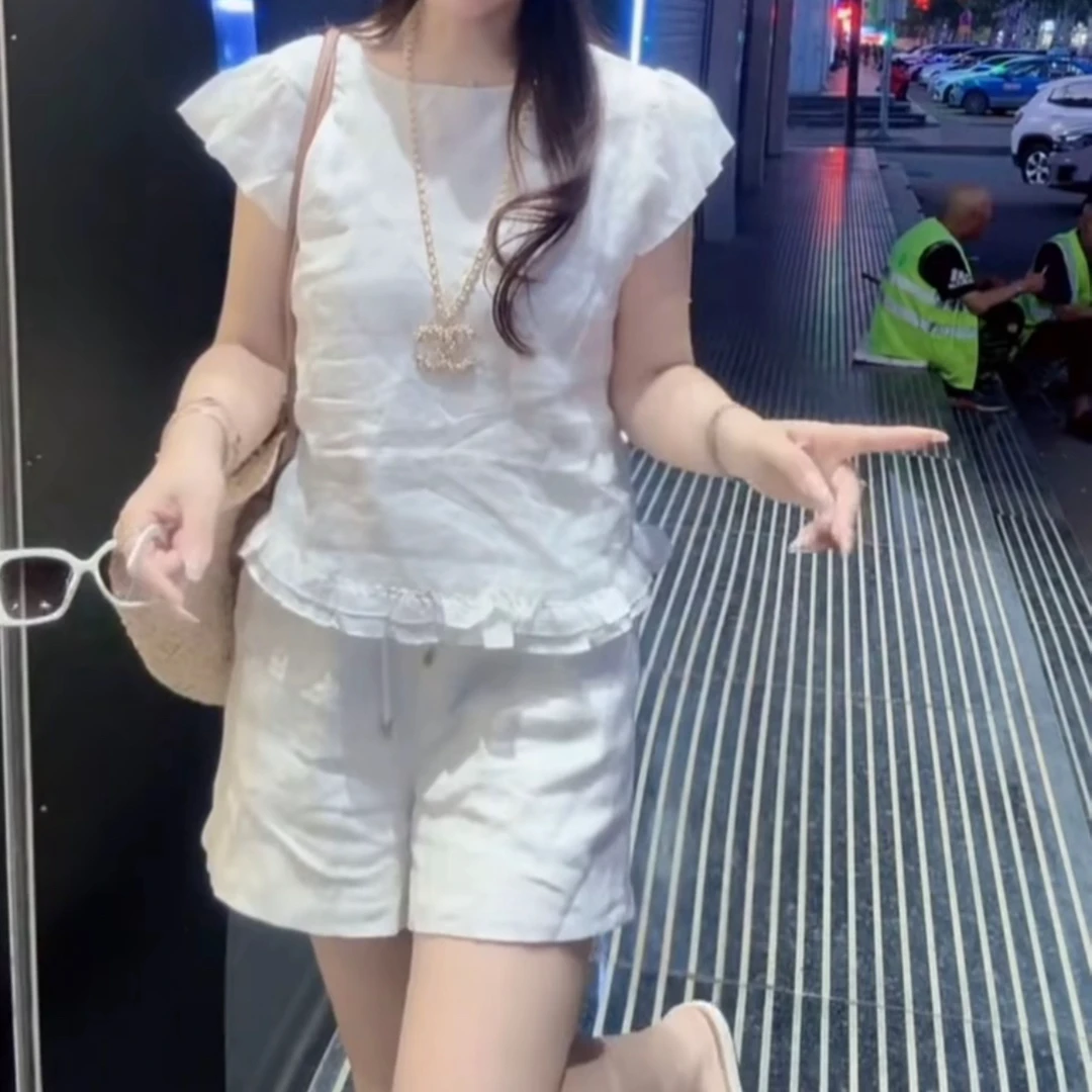 夏季薄款褶皱宽松显瘦时尚飞飞袖小衫短裤套装