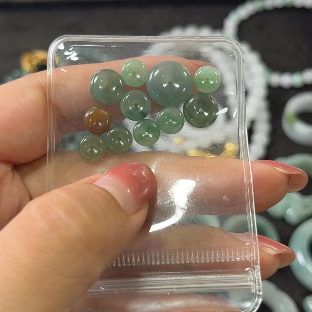 定制翡翠未镶嵌平安扣