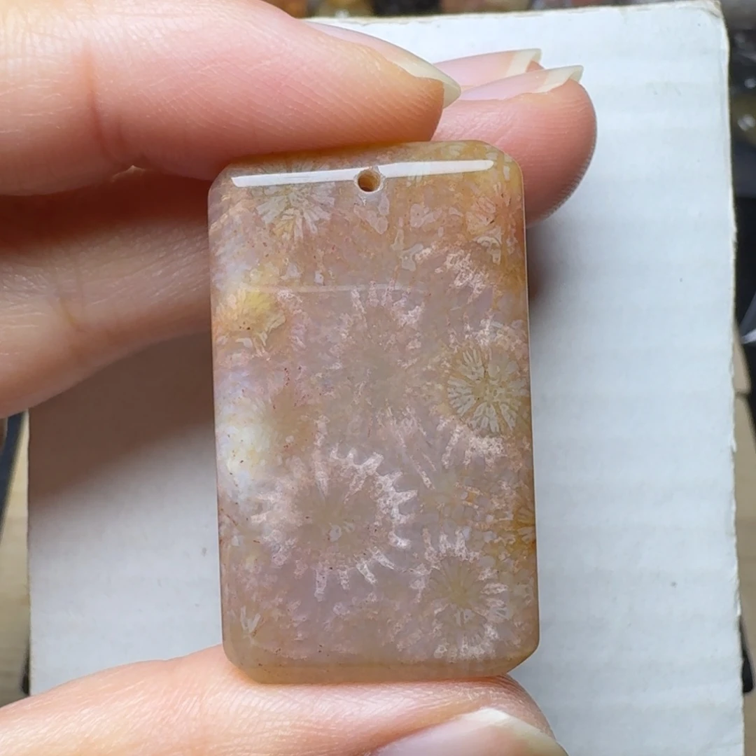 硅化玉未镶嵌紫粉绿 冰透 太阳花