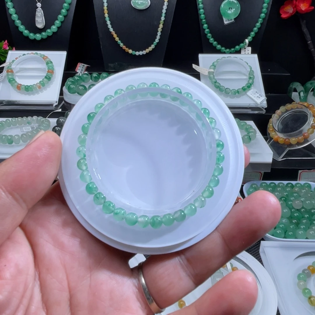 石英质玉（非洲翠）未镶嵌手链