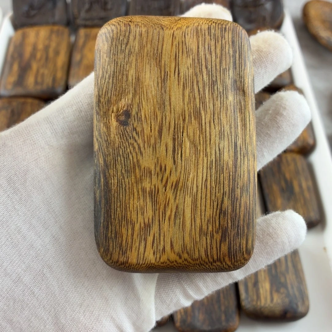 沉香沉香碎屑超级大无事牌31克