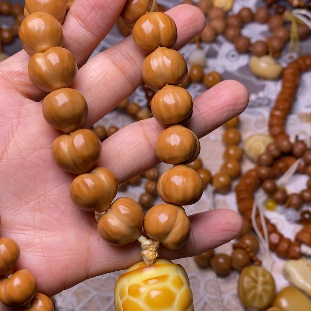 把件猴头核桃柯基屁桃龟甲