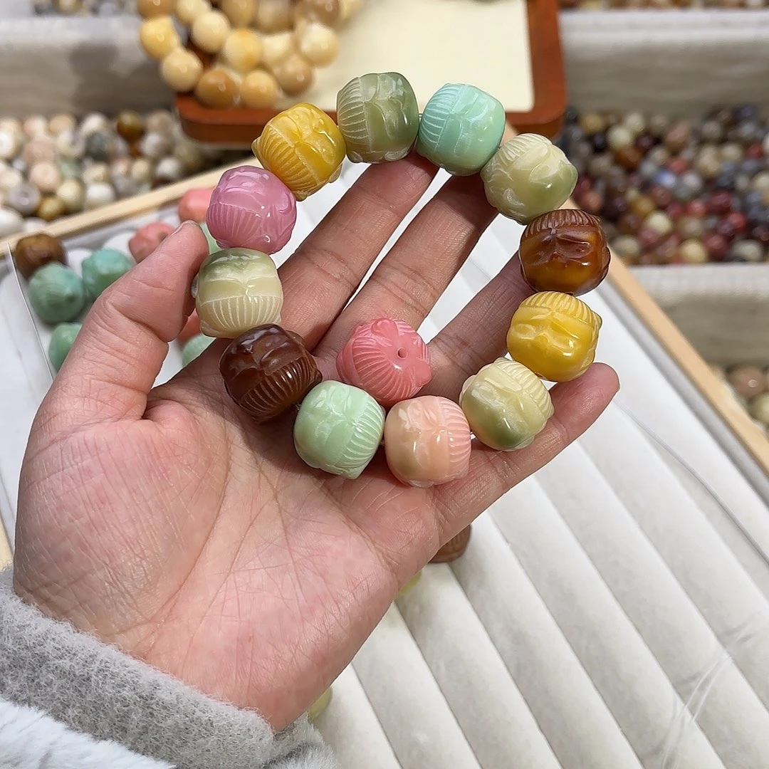 菩提根/象牙果吊坠?**?卡20雕刻哪吒默认微瑕13颗