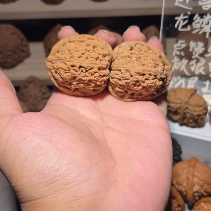 吊坠文玩核桃38加高炮三角赵喜满默认有黄