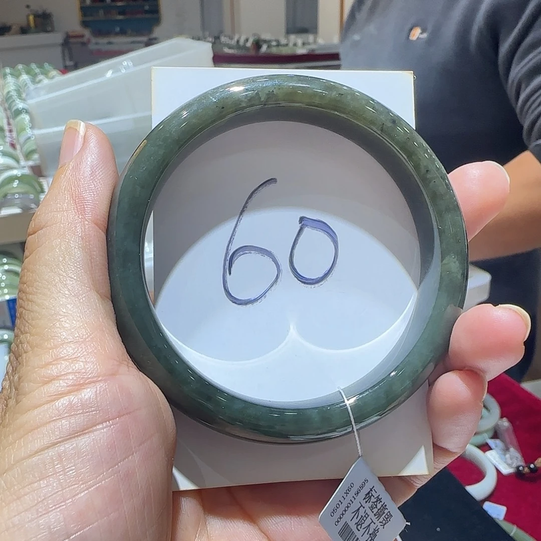 和田玉未镶嵌手镯927