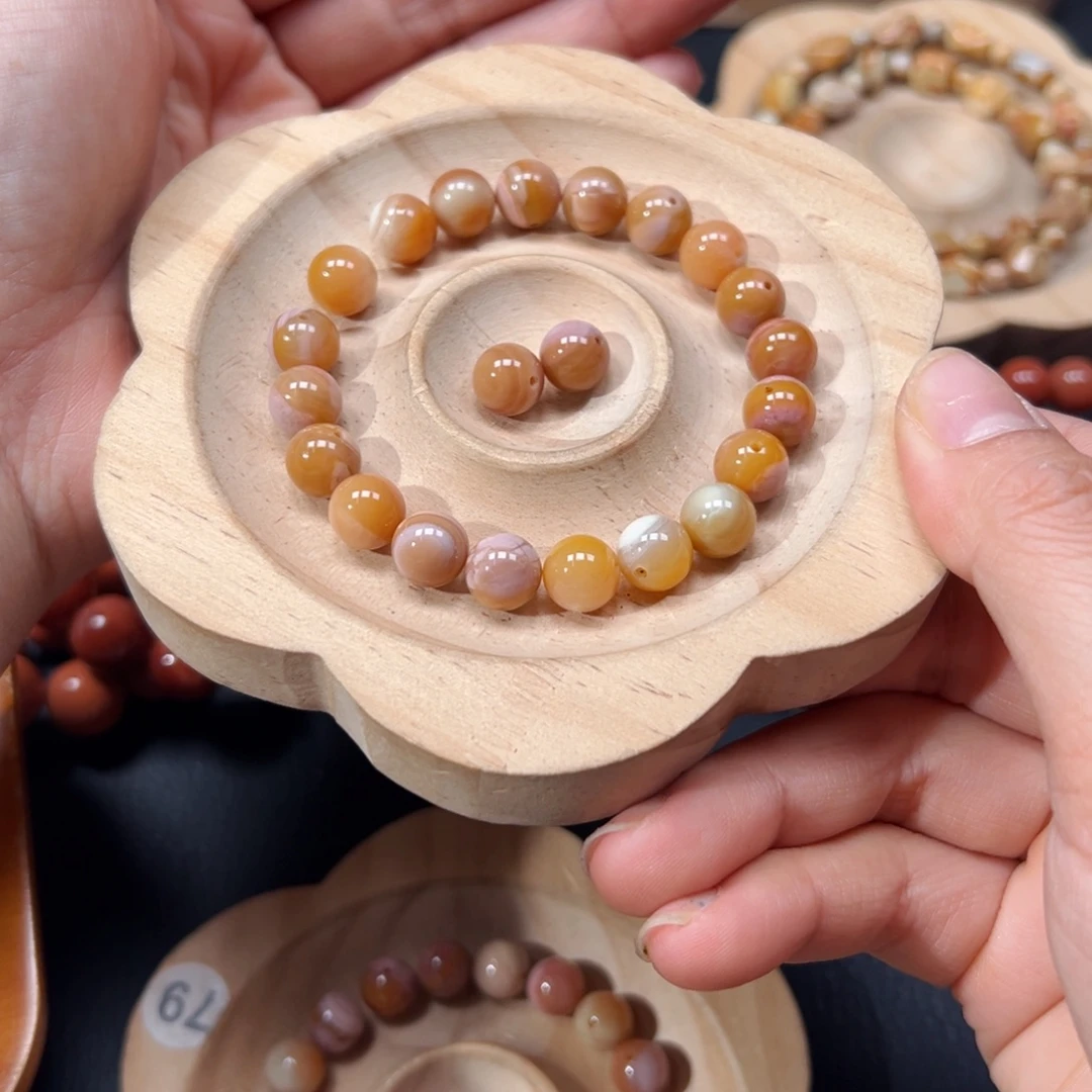 *****石英质玉未镶嵌手链107