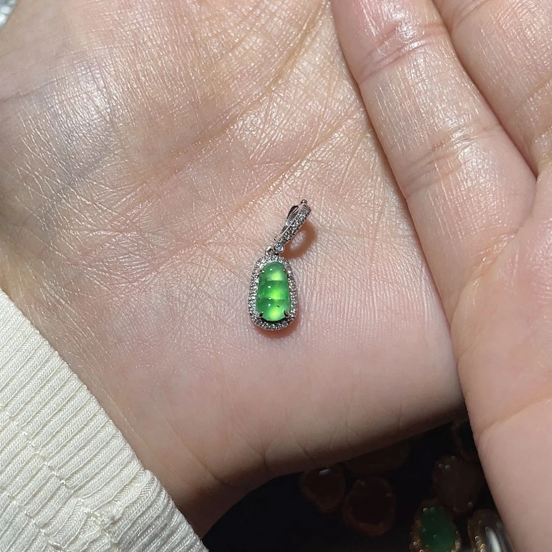 吊坠(不含链)18K金镶嵌翡翠杠*花