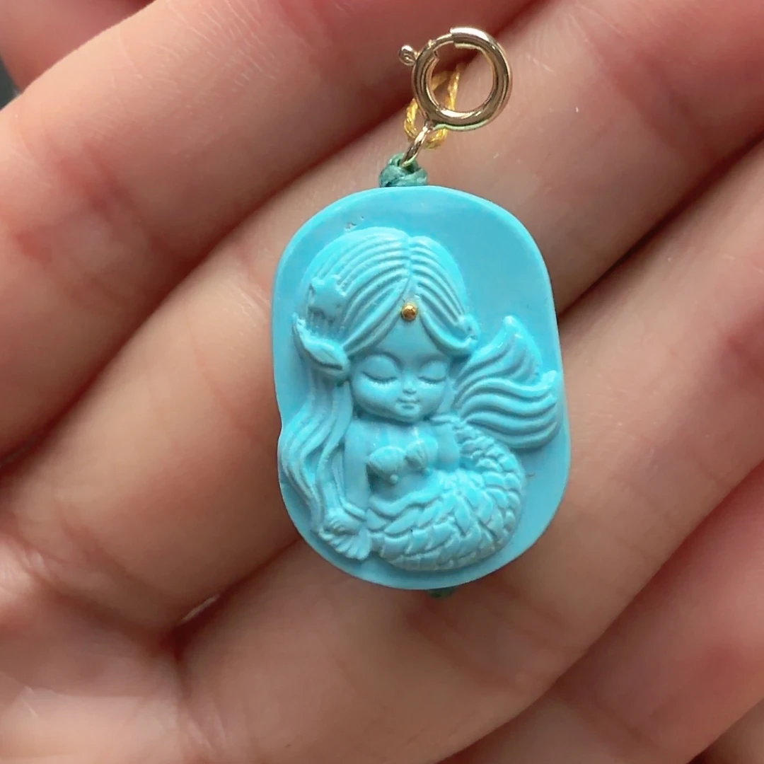 绿松石未镶嵌颈饰