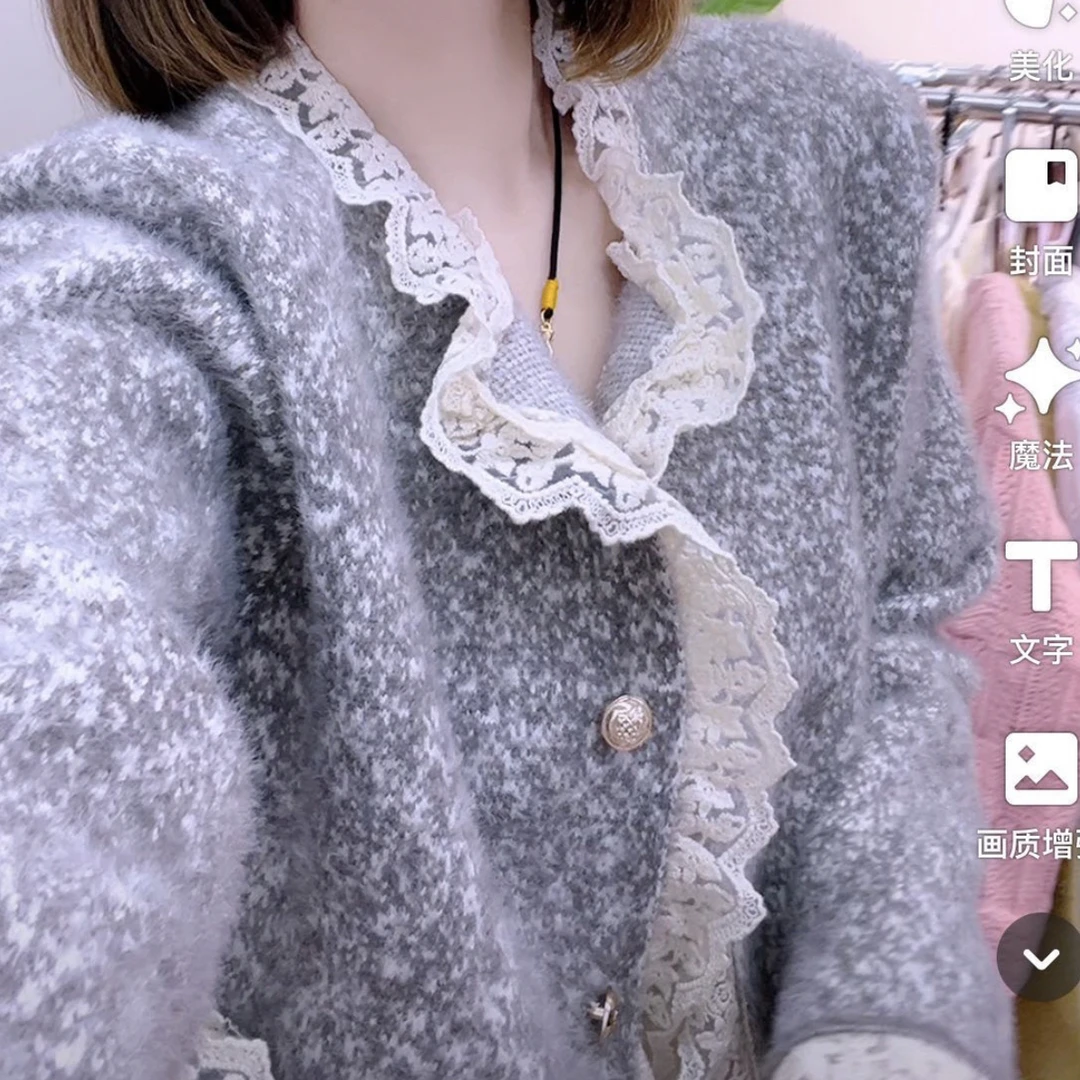 11灰色立领拼接外套